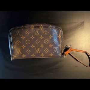 Louis Vuitton Wristlet